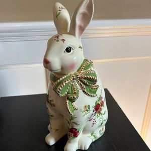 Vintage ROYAL ALBERT Old Country Roses Bunny Cookie Jar